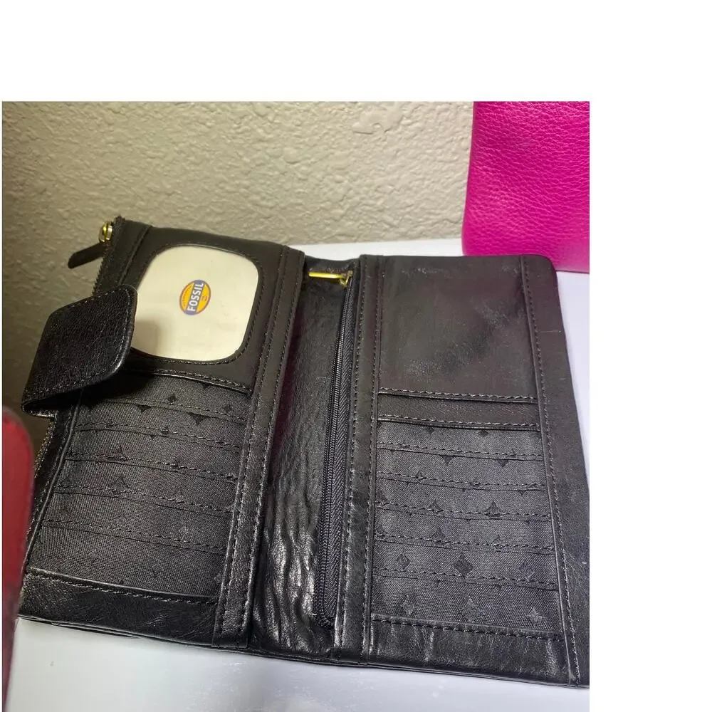2 Fossil Items Vintage Black Leather Bifold Wallet and Fuchsia Wristlet Bundle